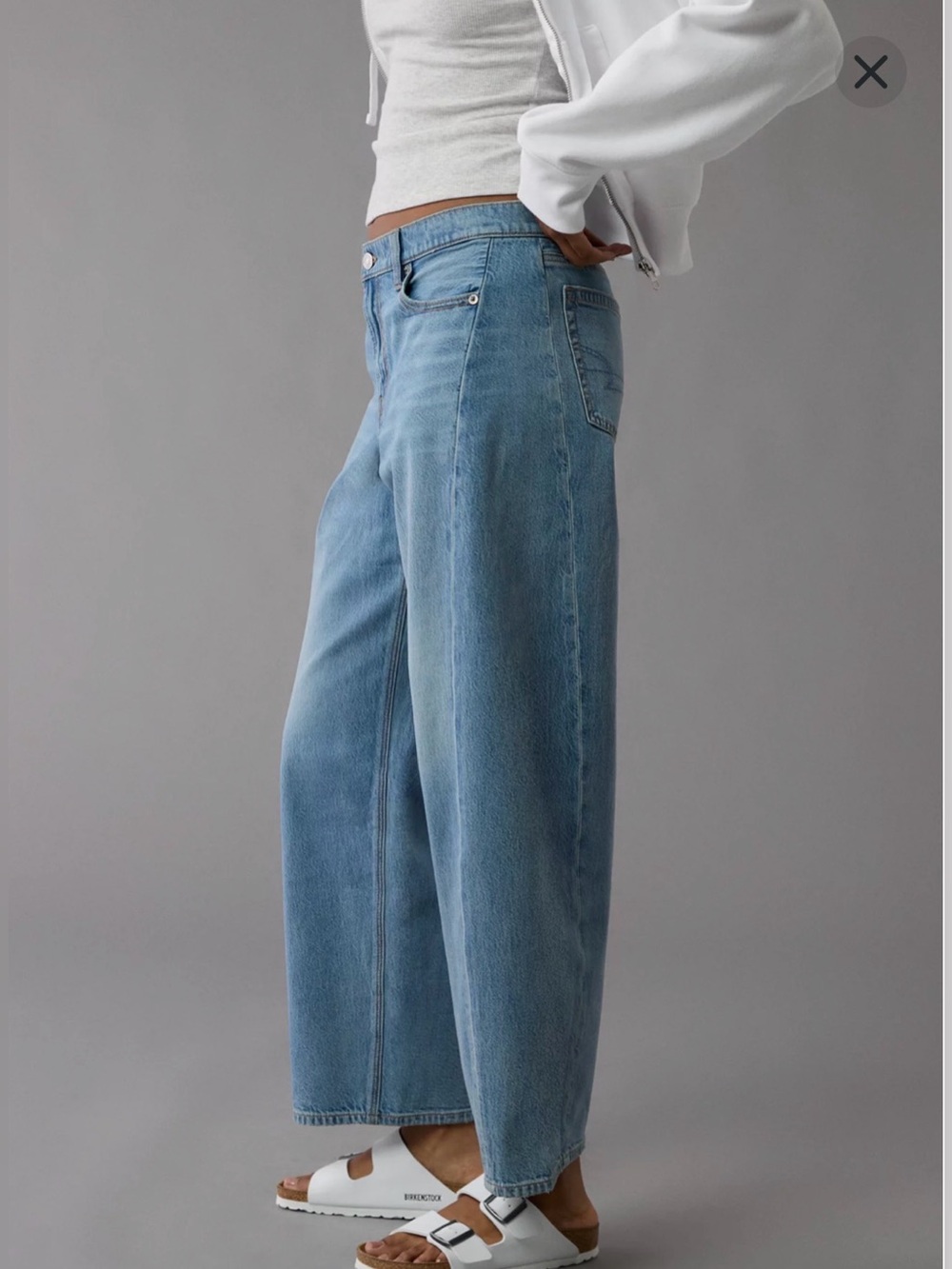 AE Dreamy Drape Strigid Barrel Jean in Mid to Light Rise— Womens 6